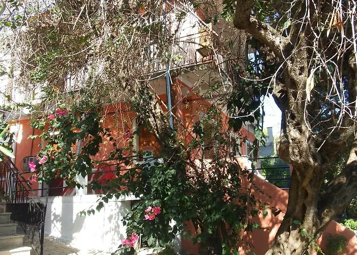 Iona Achilleion Appartments
