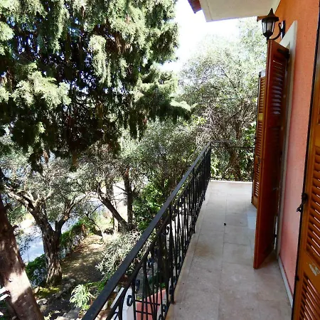 Iona Achilleion Appartments Exterior photo